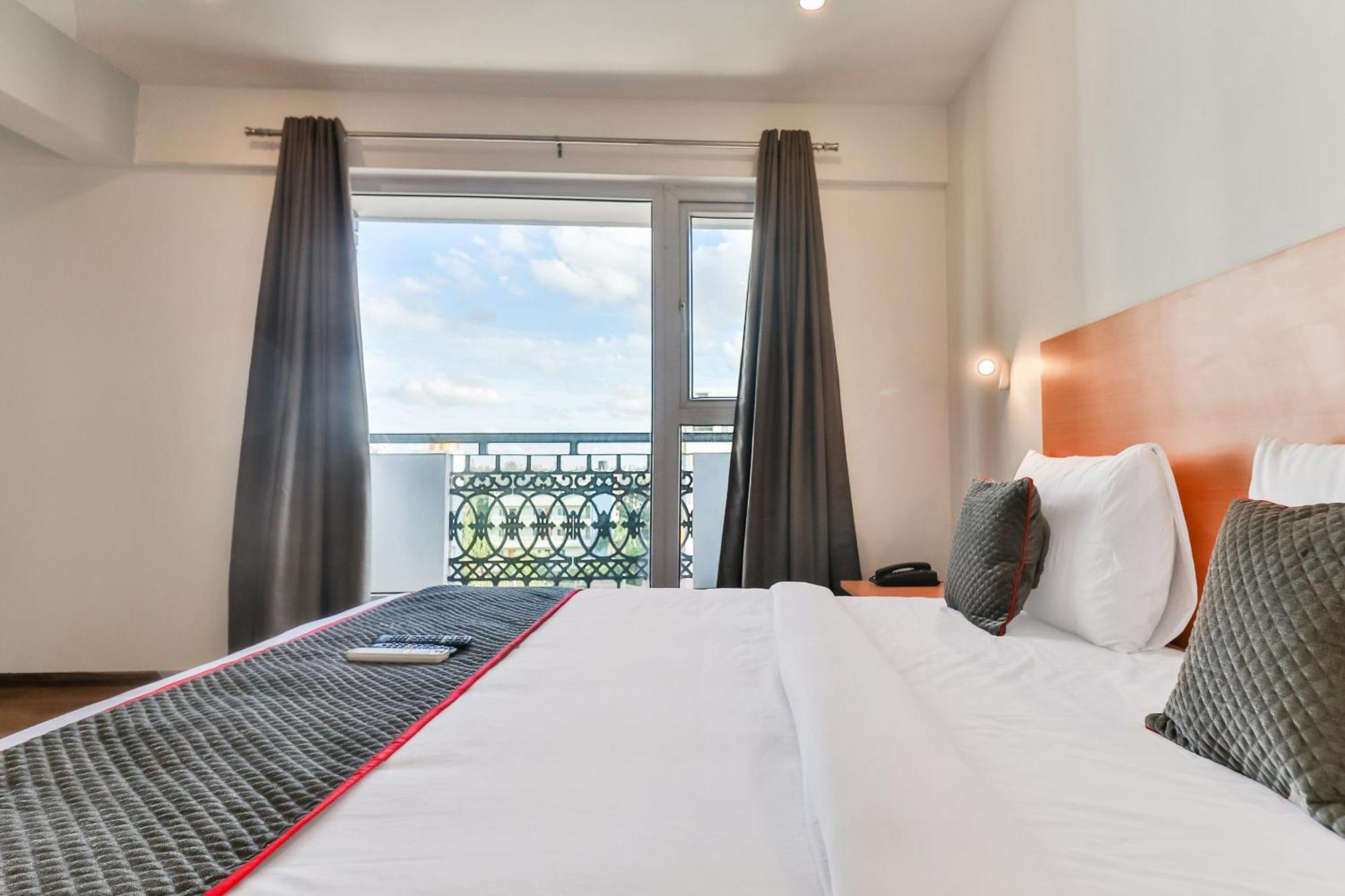 Super Townhouse Reva College University Yelahanka Екстер'єр фото