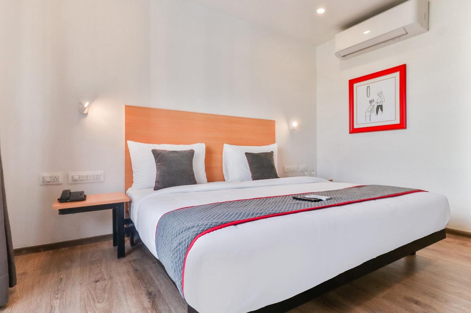 Super Townhouse Reva College University Yelahanka Екстер'єр фото